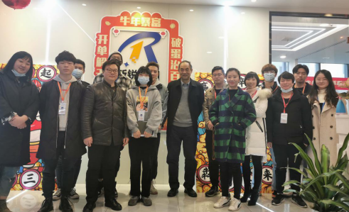 ���ҽӴ��人���﹤��ѧԺ����˾ʵϰ�߷�